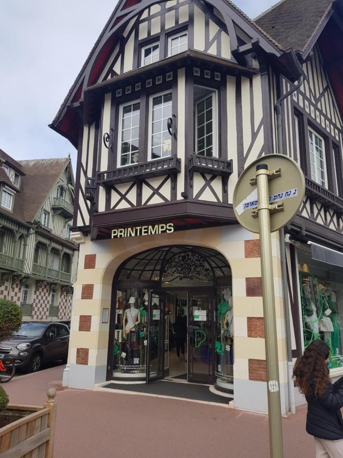 Appartement Deauville Hyper Centre Buitenkant foto